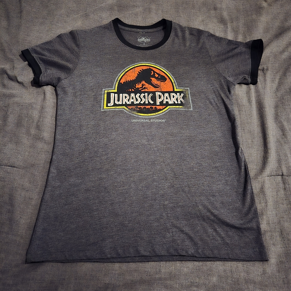 Jurassic Park Universal Studios Graphic Tee | Size S